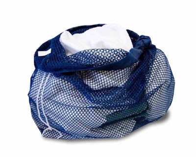 Navy blue mesh laundry wash bag with bath towels inside. Features a drawstring and plastic lock. 