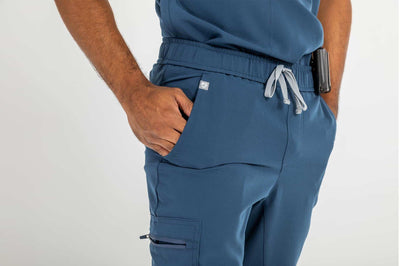 Vena mens jogger scrub pants, 2 hand in the 2 side pockets#colour_navy-blue